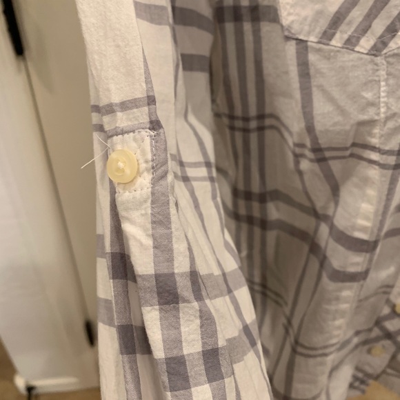 Torrid white gray long sleeve blouse S: 0 - Picture 3 of 6